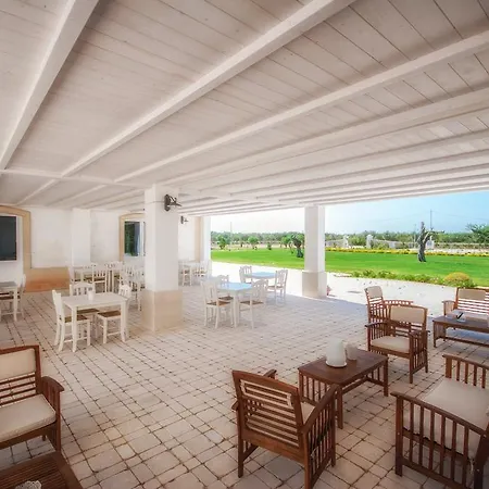 Tenuta Kyrios Agriresort Restaurant & Pool 农家乐